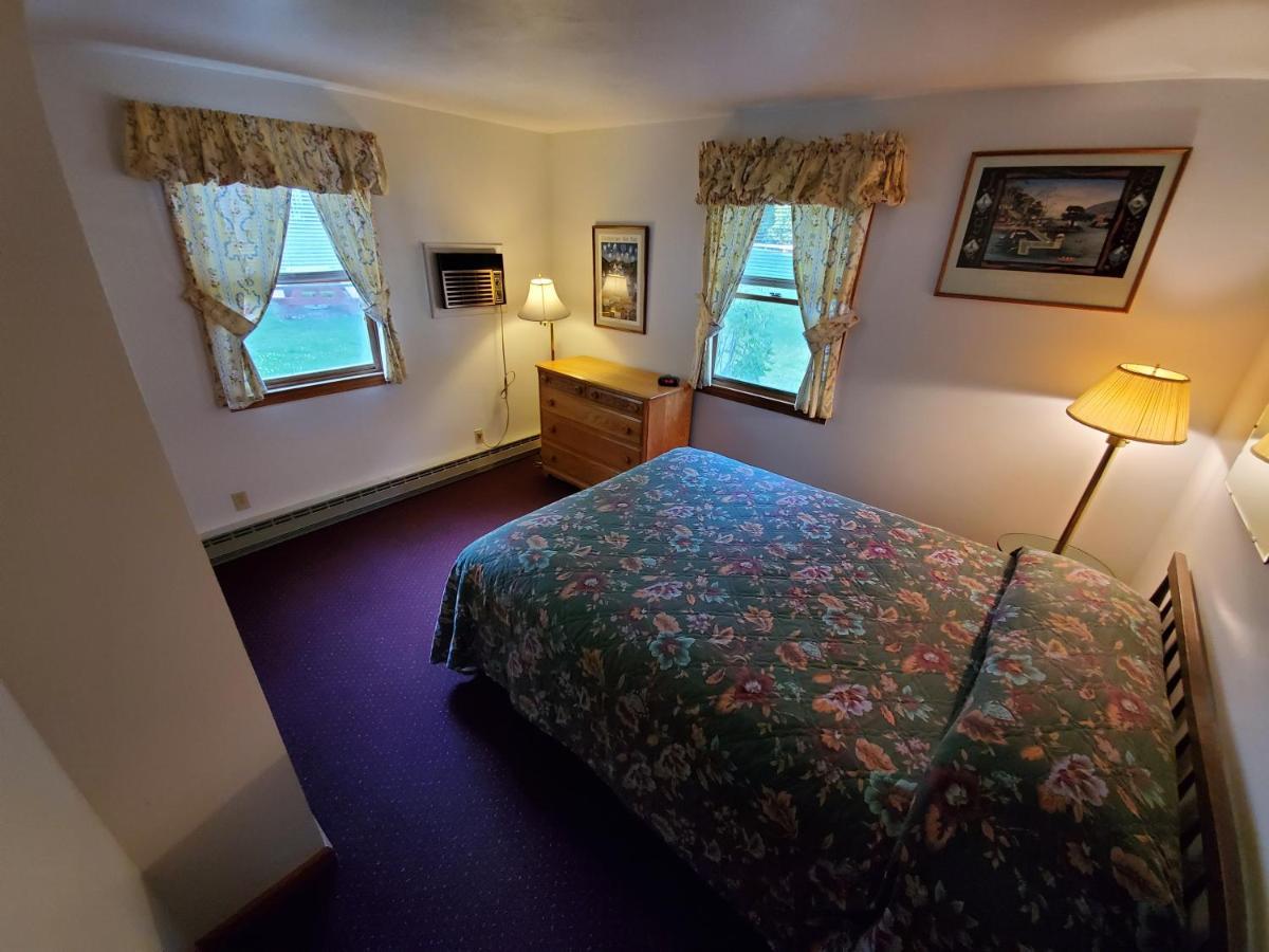 Lake View Motel Cooperstown Exterior photo